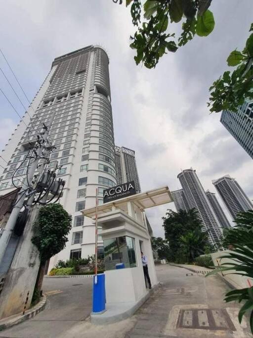 Aveline Suites Elite Rockwell View Acqua Private Residences Near Rockwell Makati マニラ市 エクステリア 写真