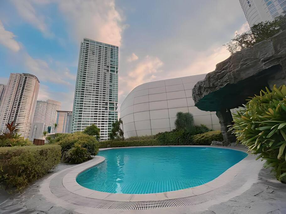 Aveline Suites Elite Rockwell View Acqua Private Residences Near Rockwell Makati マニラ市 エクステリア 写真