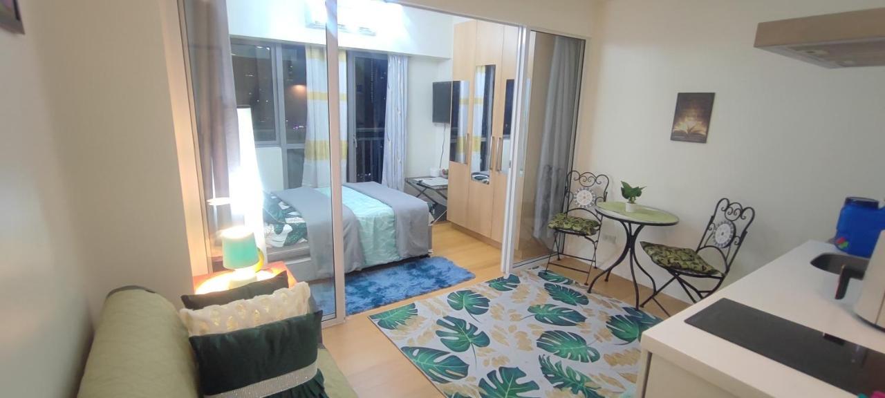 Aveline Suites Elite Rockwell View Acqua Private Residences Near Rockwell Makati マニラ市 エクステリア 写真